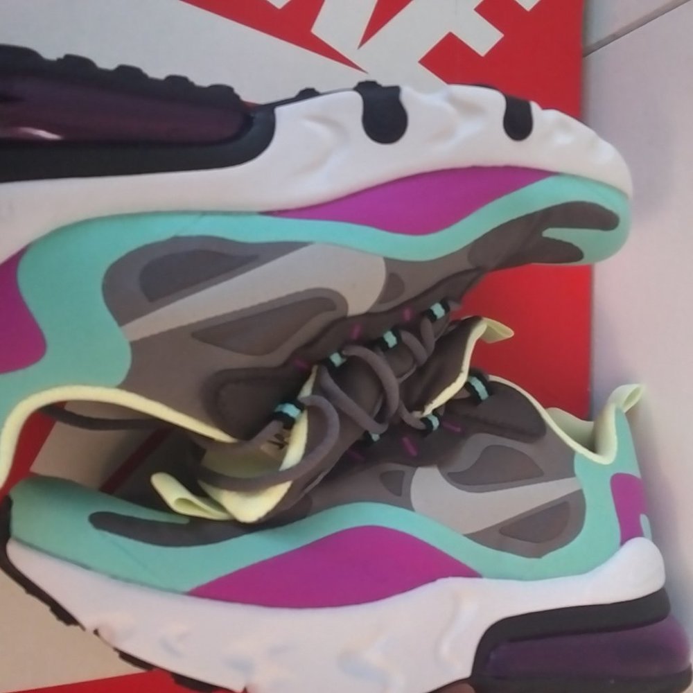 nike air max 270  react - Picture 2 of 6